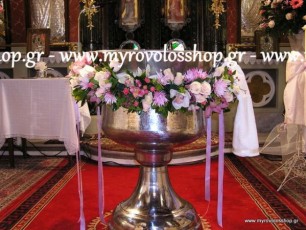 ΔΙΑΚΟΣΜΗΣΗ ΒΑΠΤΙΣΗΣ ΚΟΡΙΤΣΙΟΥ ΣΤΗΝ ΕΚΚΛΗΣΙΑ ΤΟΥ ΑΓΙΟΥ ΔΗΜΗΤΡΙΟΥ ΣΤΗΝ ΚΗΦΙΣΙΑ, ΜΕ ΣΤΟΛΙΣΜΟ ΤΗΣ ΚΟΛΥΜΠΗΘΡΑΣ ΓΙΡΛΑΝΤΑ ΠΕΡΙΜΕΤΡΙΚΑ ΑΠΟ ΦΡΕΣΚΑ ΛΟΥΛΟΥΔΙΑ ΜΙΝΙΟΝ ΤΡΙΑΝΤΑΦΥΛΛΑΚΙΑ, ΟΡΧΙΔΕΕΣ, ΧΡΥΣΑΝΘΕΜΑ........ ΟΛΑ ΣΕ ΑΠΟΧΡΩΣΕΙΣ ΤΟΥ ΡΟΖ,