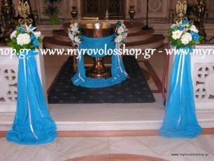 ΔΙΑΚΟΣΜΗΣΗ ΒΑΠΤΙΣΗΣ ΓΙΑ ΑΓΟΡΙ ΣΤΟΝ ΙΕΡΟ ΝΑΟ ΤΗΣ ΑΓΙΑΣ ΒΑΡΒΑΡΑΣ ΣΤΟ ΙΛΙΟΝ, ΜΕ ΣΤΟΛΙΣΜΟ ΤΗΣ ΚΟΛΥΜΠΗΘΡΑΣ ΑΠΟ ΦΡΕΣΚΑ ΛΟΥΛΟΥΔΙΑ ΚΑΙ ΔΙΑΚΟΣΜΗΤΙΚΑ ΥΦΑΣΜΑΤΑ ΣΕ ΧΡΩΜΑΤΙΣΜΟΥΣ ΜΠΛΕ ΤΥΡΚΟΥΑΖ,