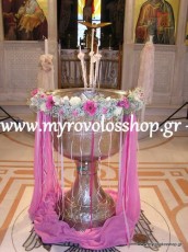 ΔΙΑΚΟΣΜΗΣΗ ΒΑΠΤΙΣΗΣ ΓΙΑ ΔΙΔΥΜΑ ΚΟΡΙΤΣΑΚΙΑ ΣΤΗΝ ΕΚΚΛΗΣΙΑ ΠΕΤΡΟΥ ΚΑΙ ΠΑΥΛΟΥ ΣΤΗ ΒΑΡΥΜΠΟΜΠΗ ΜΕ ΣΤΟΛΙΣΜΟ ΤΗΣ ΚΟΛΥΜΠΗΘΡΑΣ ΣΕ ΓΙΡΛΑΝΤΑ ΑΠΟ ΦΡΕΣΚΑ ΛΟΥΛΟΥΔΙΑ BABY'S BREATH, ΟΡΧΙΔΕΕΣ, ΖΕΡΜΠΕΡΕΣ, ΤΡΙΑΝΤΑΦΥΛΛΑ ΚΑΙ ΔΙΑΚΟΣΜΗΤΙΚΑ ΟΠΩΣ ΠΕΤΑΛΟΥΔΕΣ ΚΑΙ ΥΦΑΣΜΑΤΑ ΜΕ ΚΟΡΔΕΛΕΣ ΣΕ ΧΡΩΜΑΤΙΣΜΟΥΣ ΦΟΥΞΙΑ ΡΟΖ ΛΕΥΚΟ